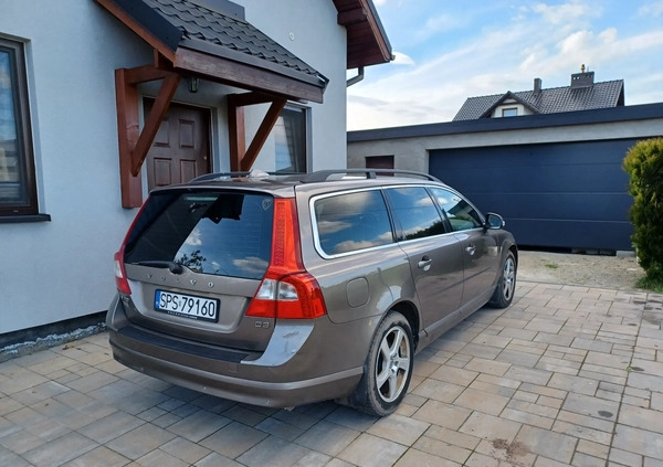 Volvo V70 cena 19900 przebieg: 405000, rok produkcji 2010 z Drawno małe 172